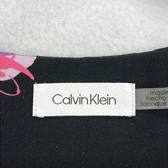 Calvin Klein Faux Wrap Dress Sz 1X* Black/Pink Floral Polyester Knit Like New - Picture 2 of 10